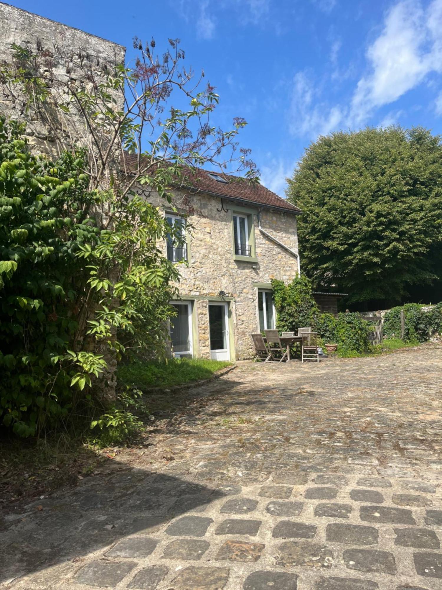 Les Ecuries Bed & Breakfast Recloses Exterior photo